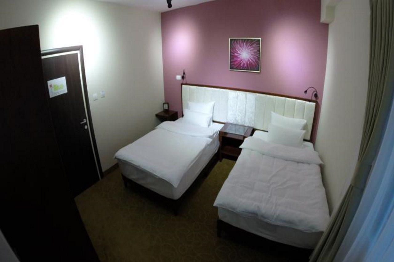 Garni Hotel Fortuna 贝尔格莱德 外观 照片