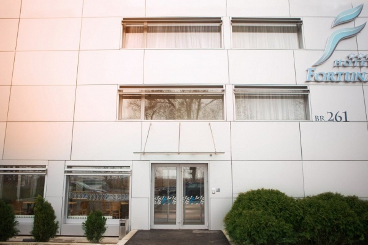 Garni Hotel Fortuna 贝尔格莱德 外观 照片